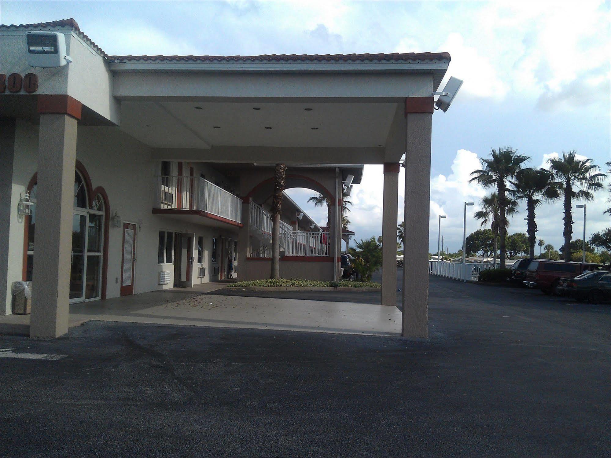 Serena Inn Citrus Ridge Exterior foto